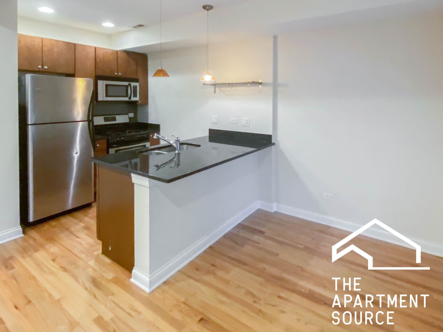 Chicago Apartment: 1634 West Grace St
