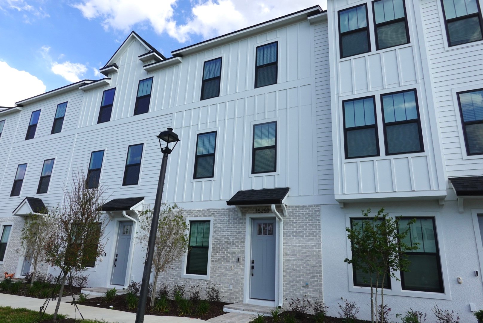 winter garden Townhome: 15250 Groveside Road