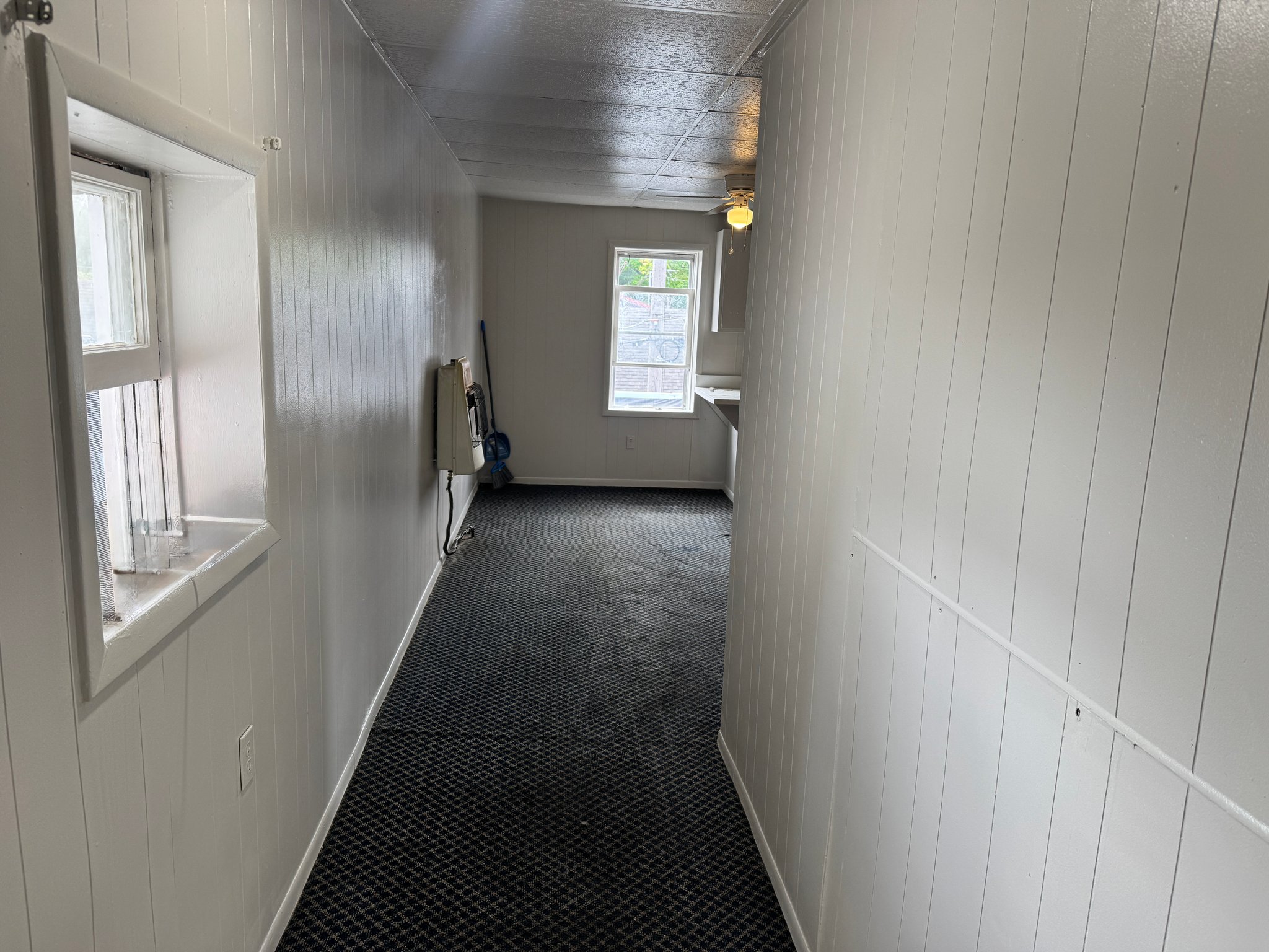 Lagrange Apartment: 202 S Detroit St