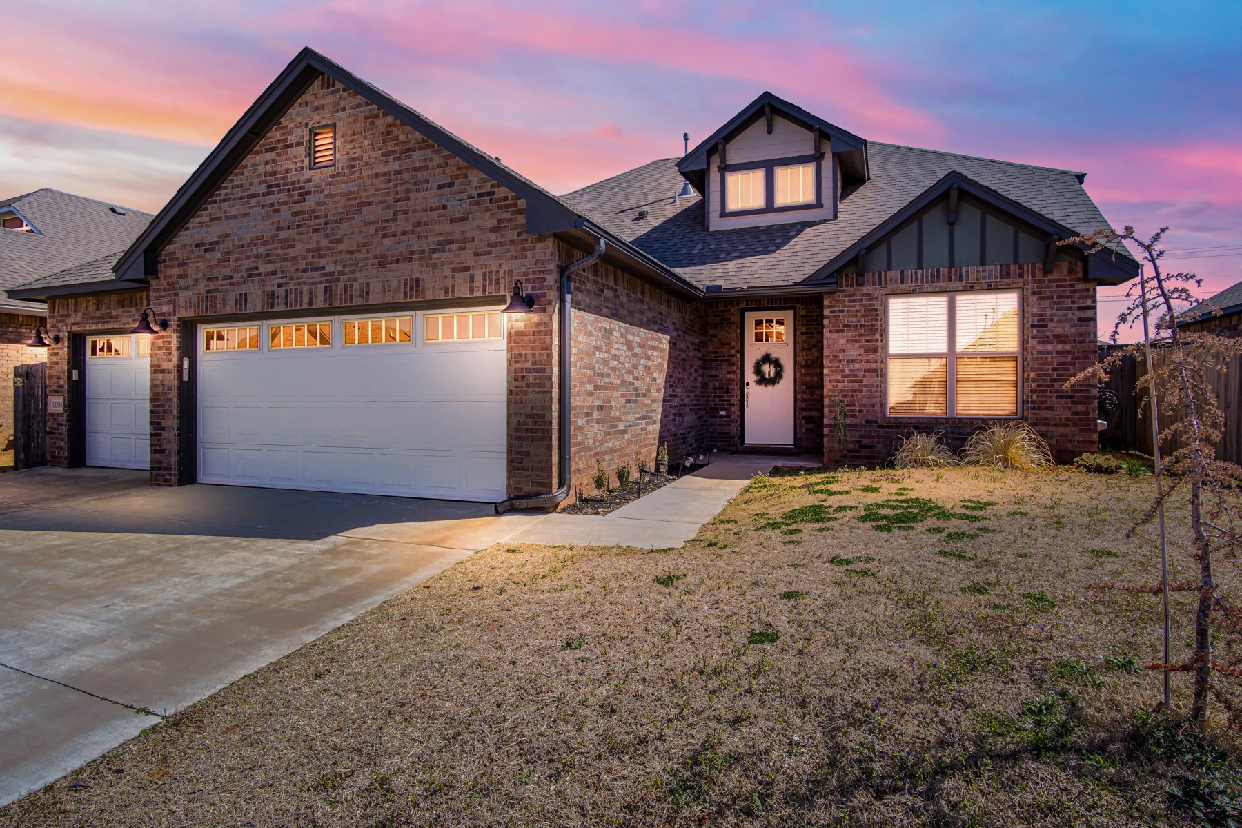 Yukon House: 10004 Glover River Drive