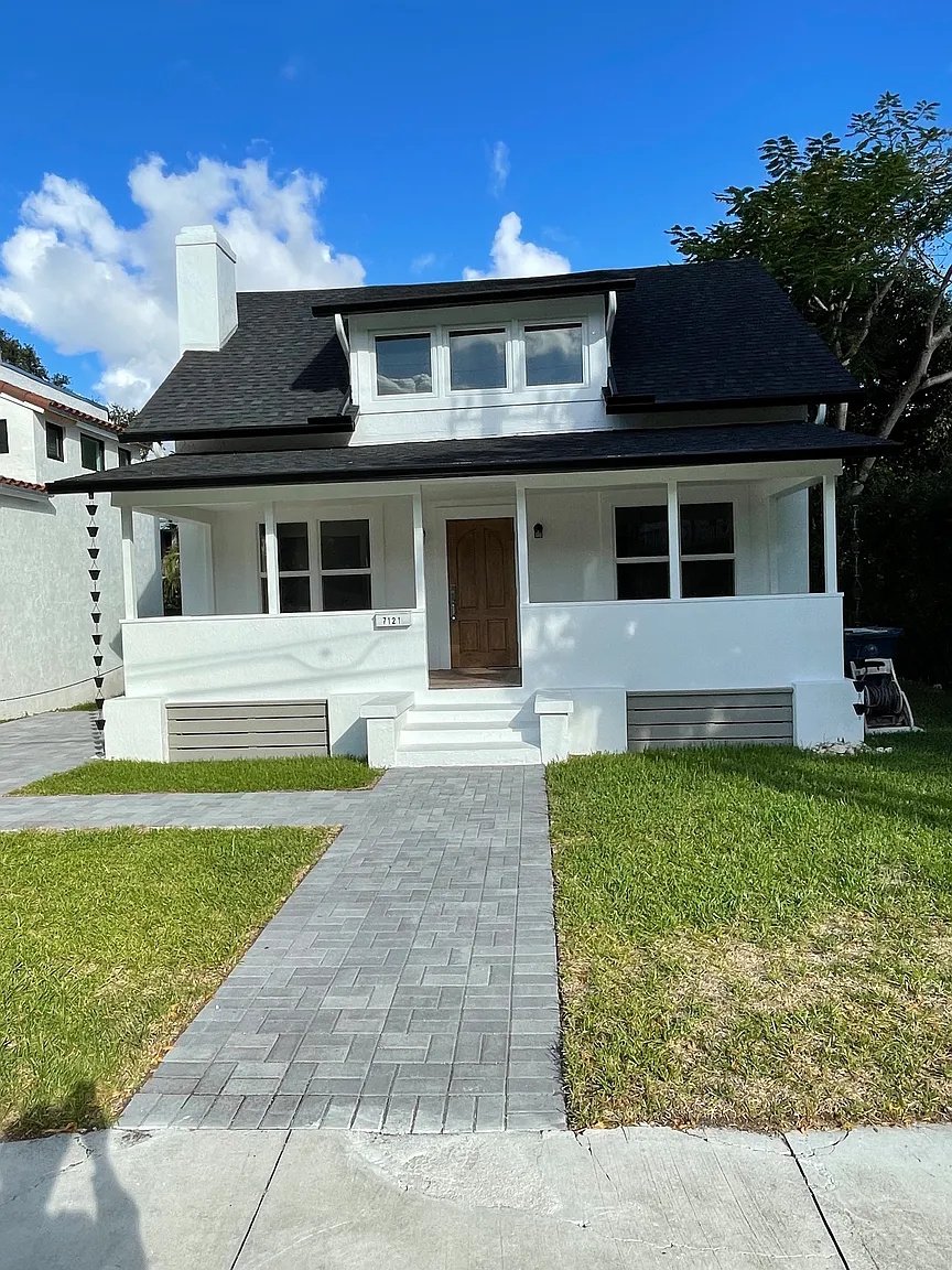 South Miami House: 7121 sw 63 Avenue