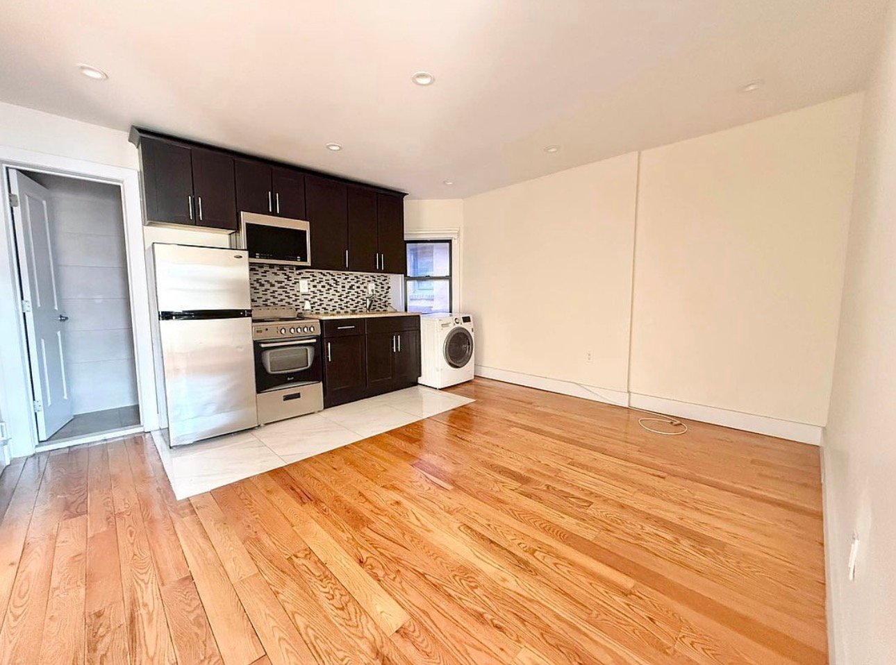 Brooklyn Apartment: 24 Rogers Ave