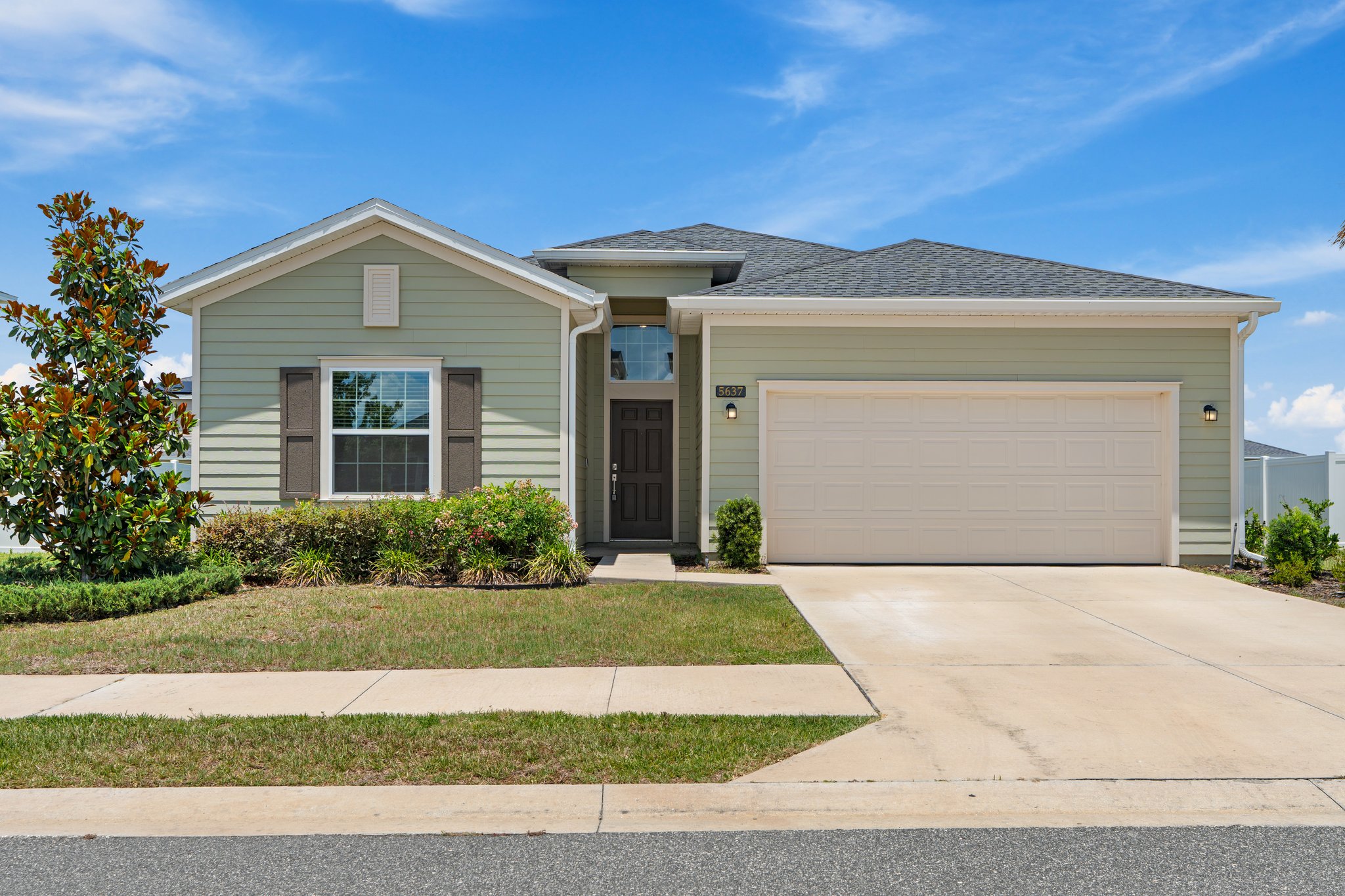 Ocala House: 5637 SW 93rd St