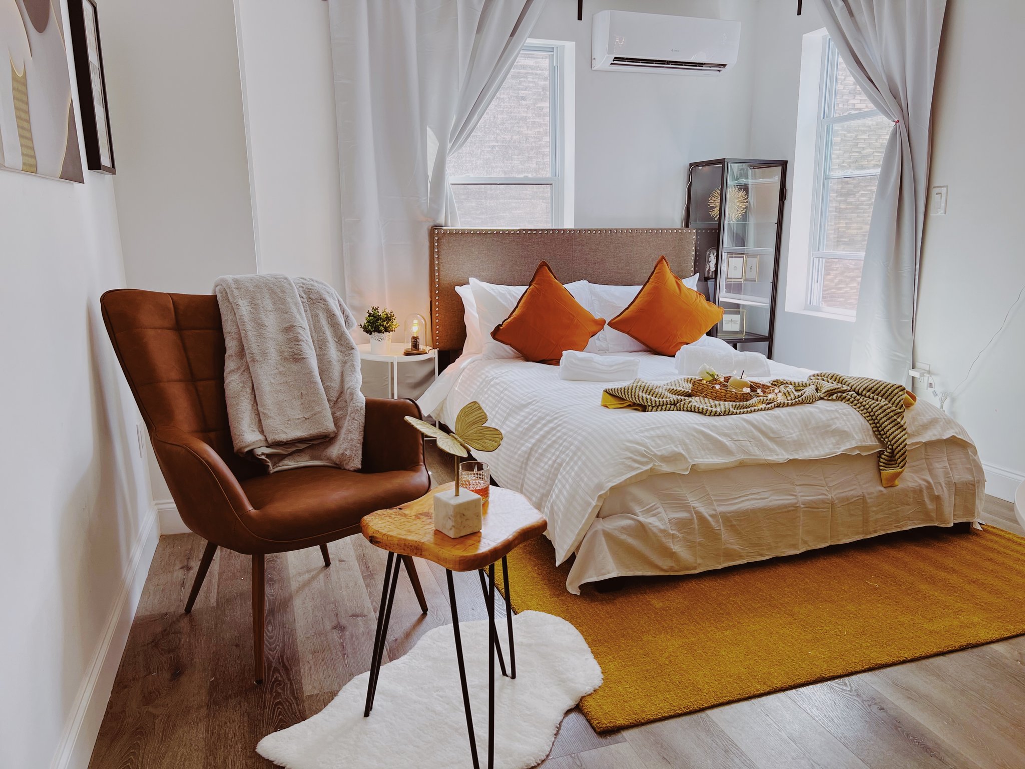 Philadelphia Condo: 2402 Spruce St