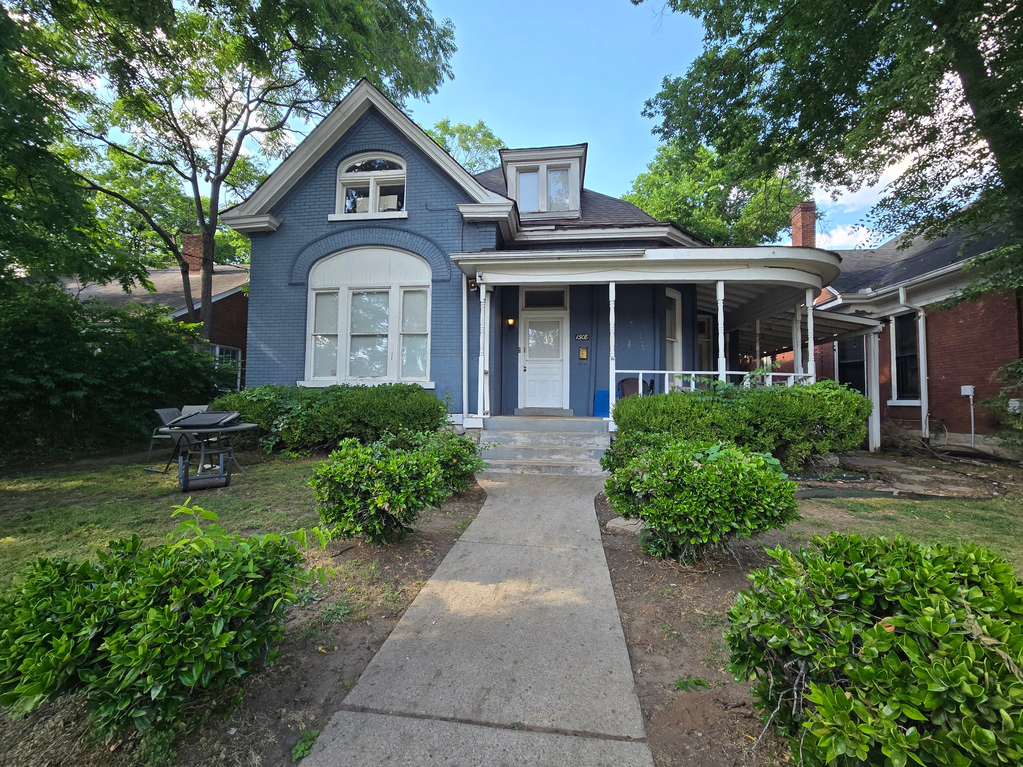 Nashville House: 1508 south st