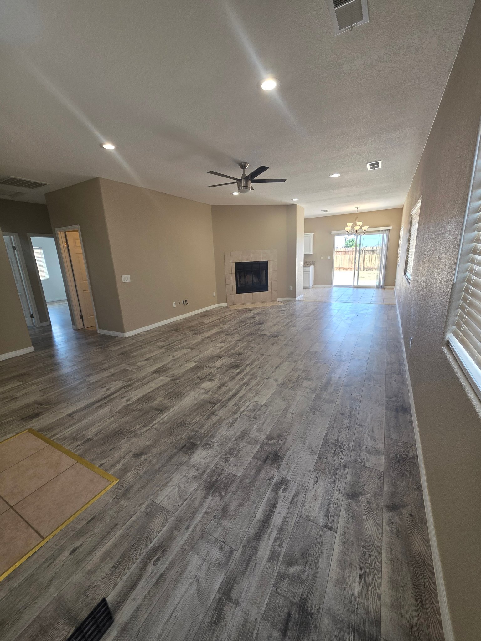 California City House: 8173 Viburnum Ave