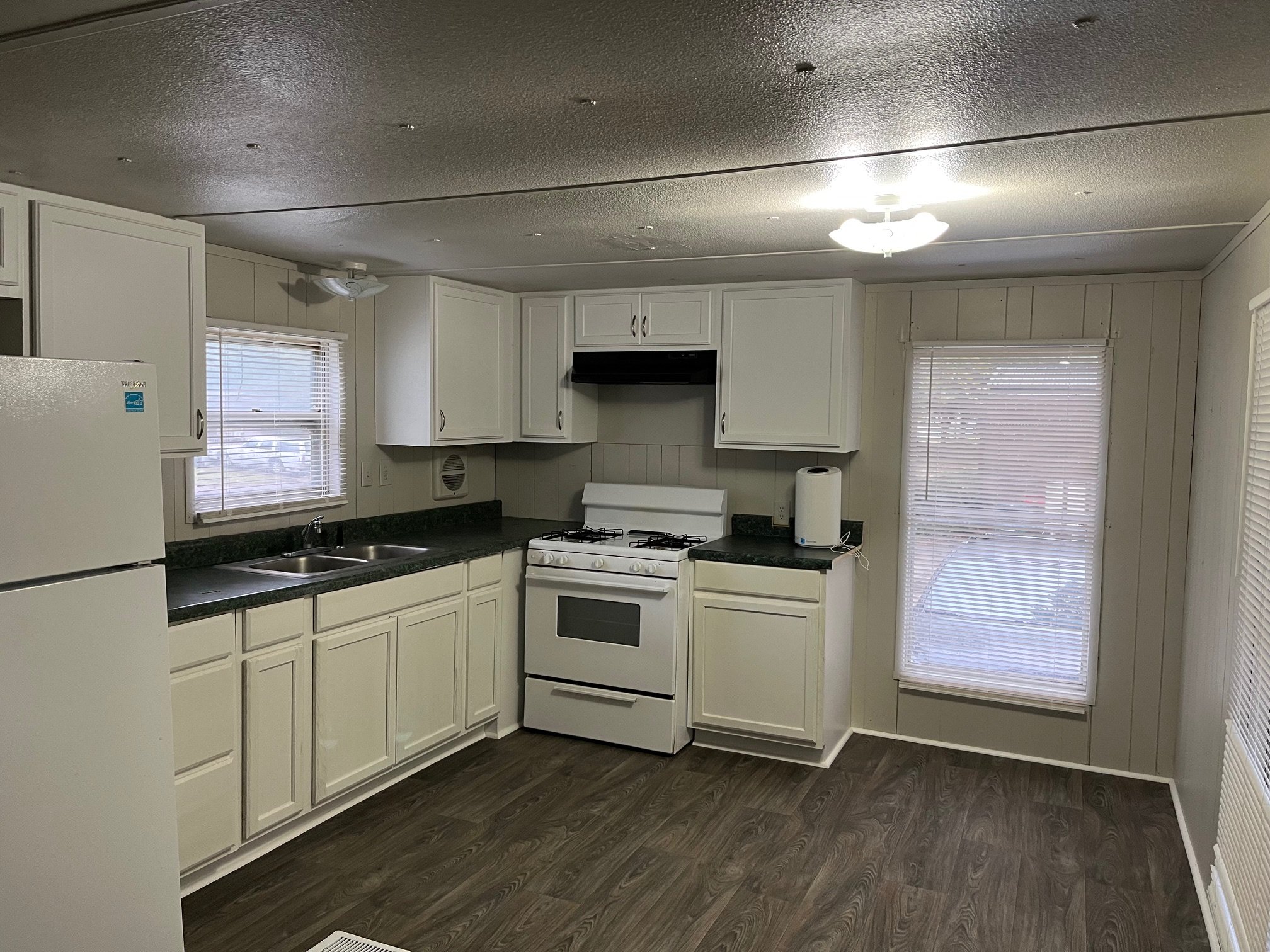 Fayetteville House: 1400 E 15th St
