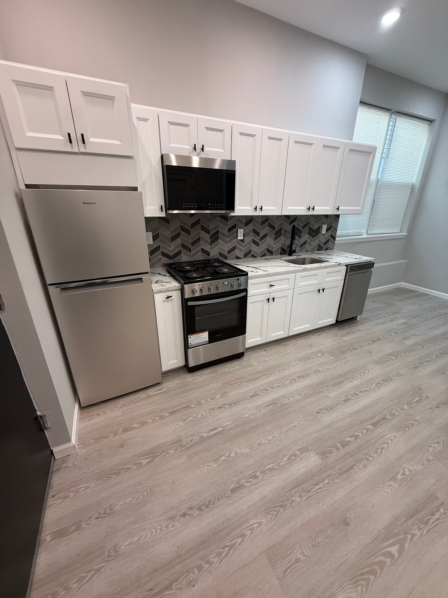 Paterson Apartment: 201 Governor St