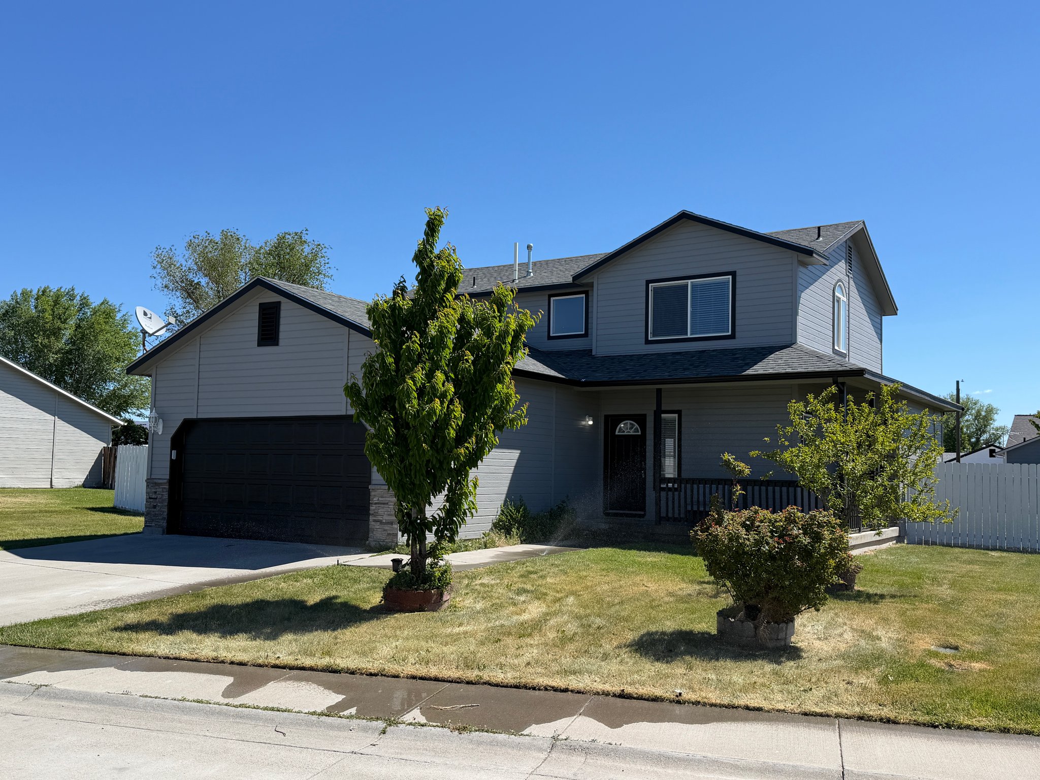 Mountain Home House: 1480 Del Rio St