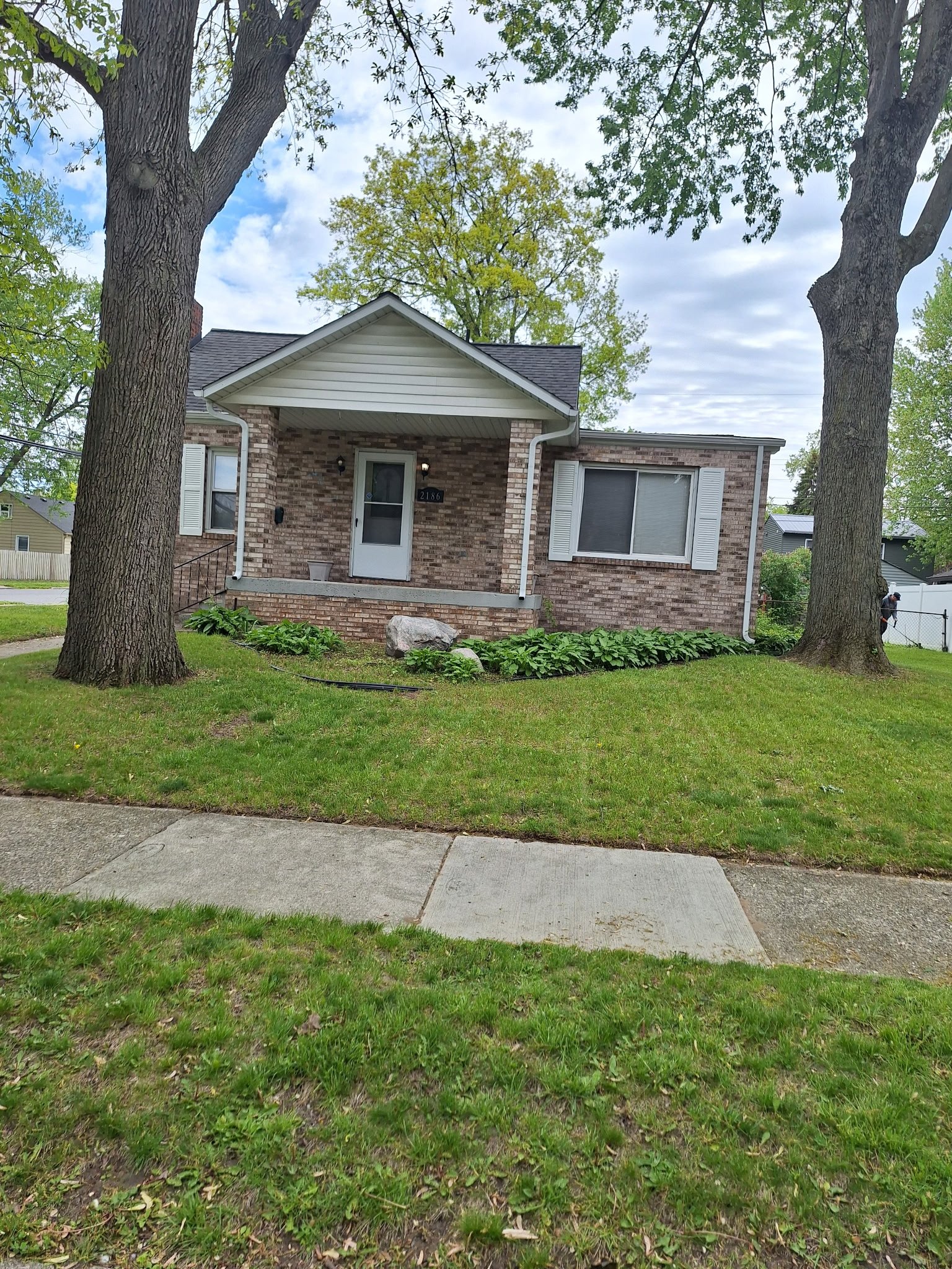 Ferndale House: 2186 Garfield