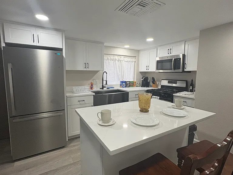 Phoenix Other: 6832 W Fillmore St