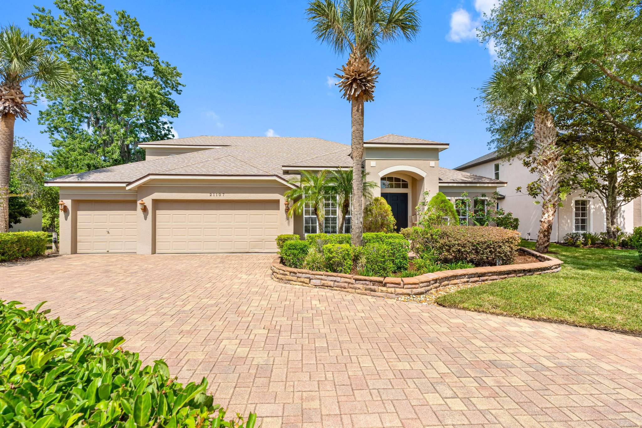 Land O Lakes House: 21107 Bircholm Ct