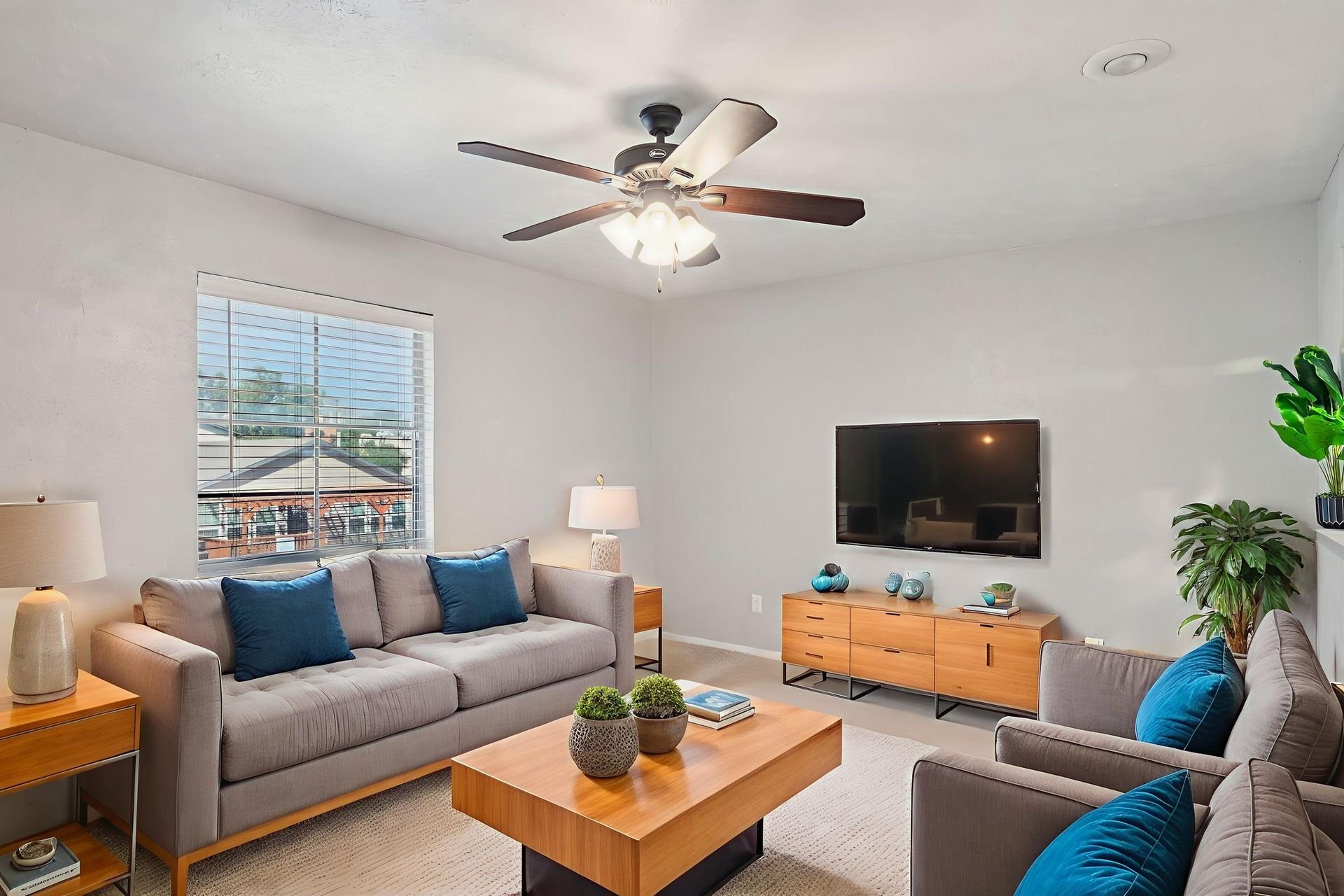 Arlington Apartment: 1603 S. Cooper St.