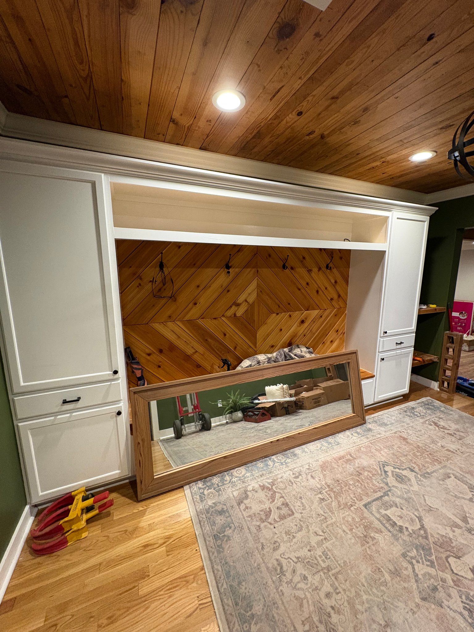 Lafayette House: 235 Brookside Dr