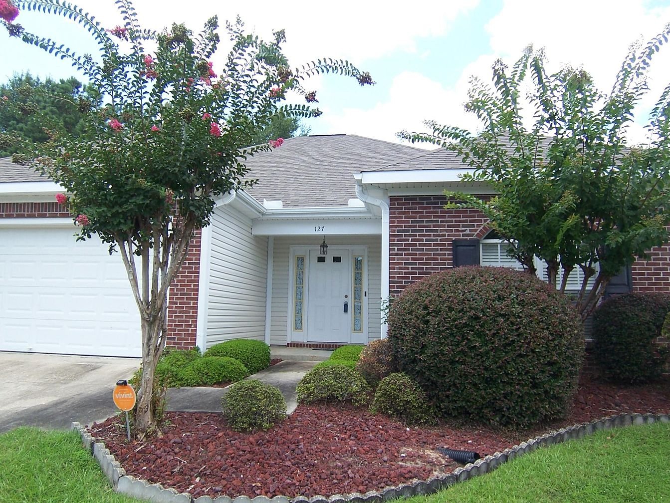 Hattiesburg House: 127 Huntington Dr