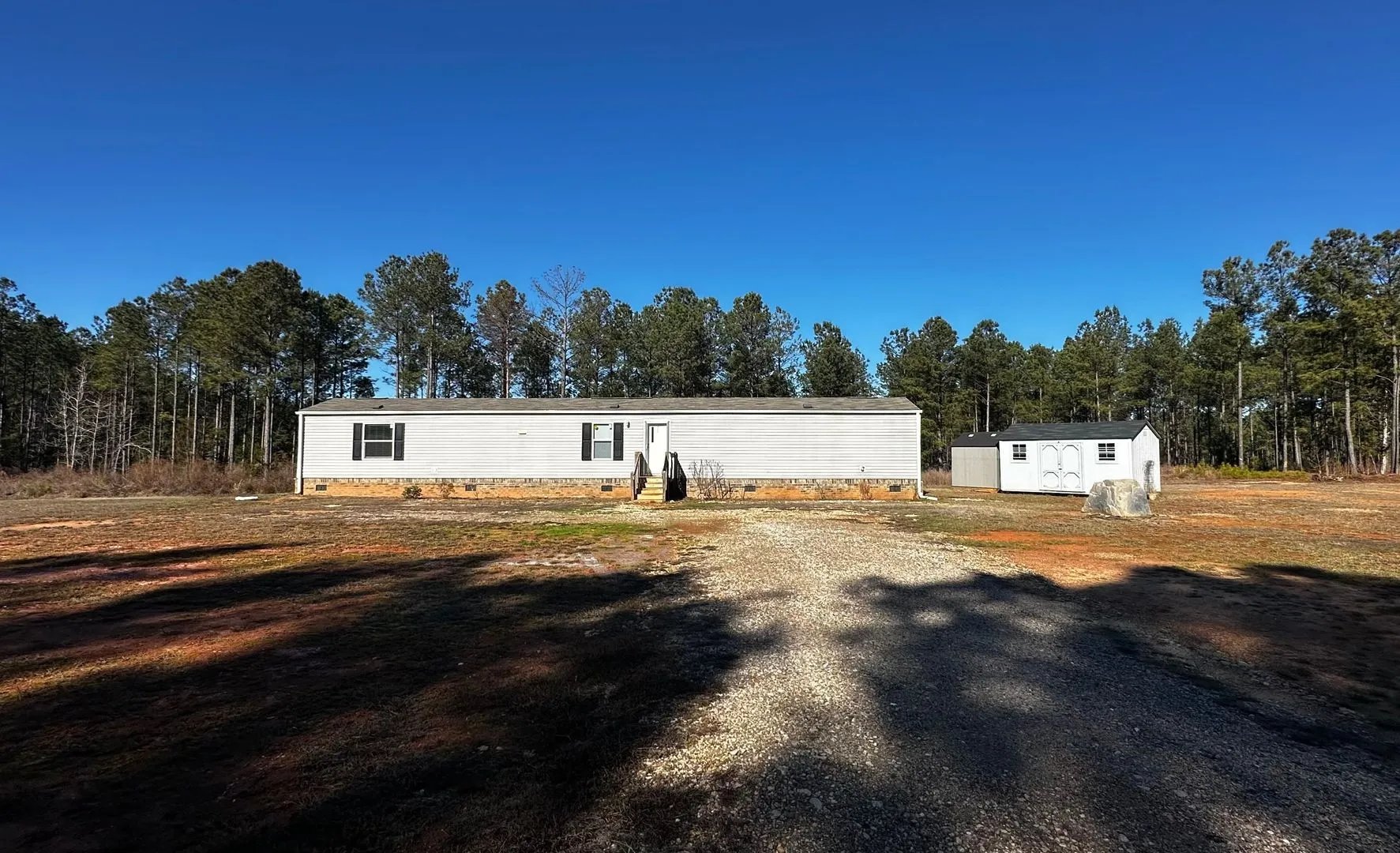 Blackstock House: 3046 Shannon Rd