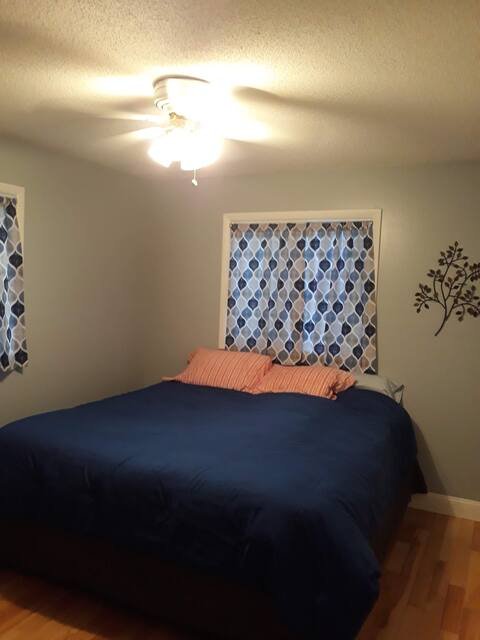 Traverse City House: 3134 Horseshoe Dr