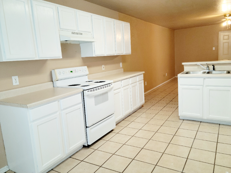 Collinsville House: 2780 Batey Rd