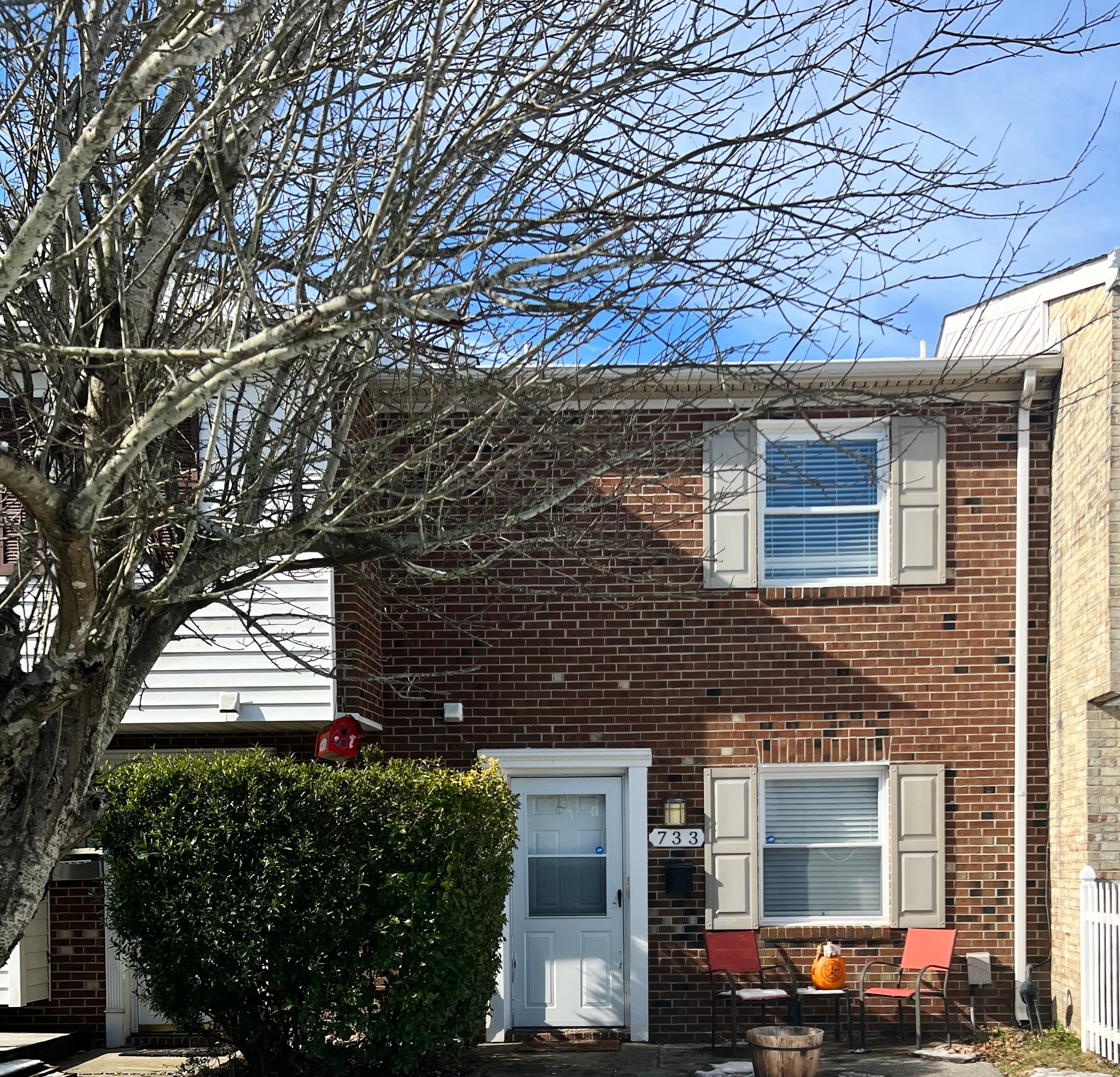 Virginia Beach Townhome: 733 Tilden Pl