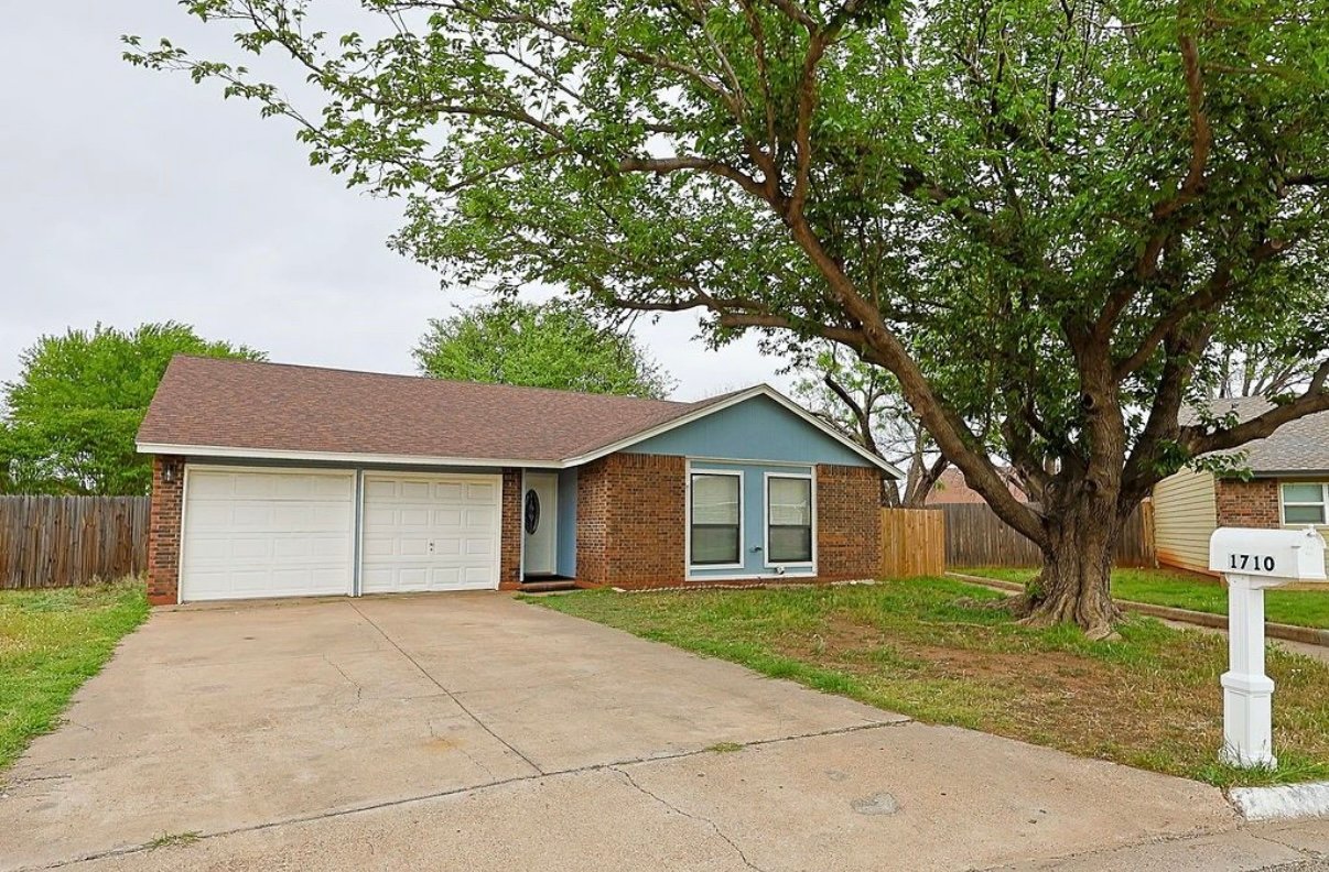 Abilene House: 1710 Bob White Court