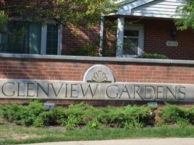 Glenview Townhome: 2150 Rugen Rd