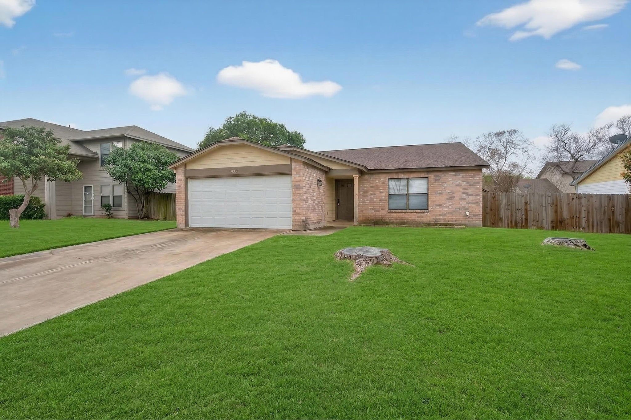 San Antonio House: 9930 Trendwood