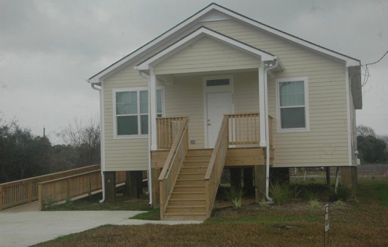 San Leon House: 331 6th St