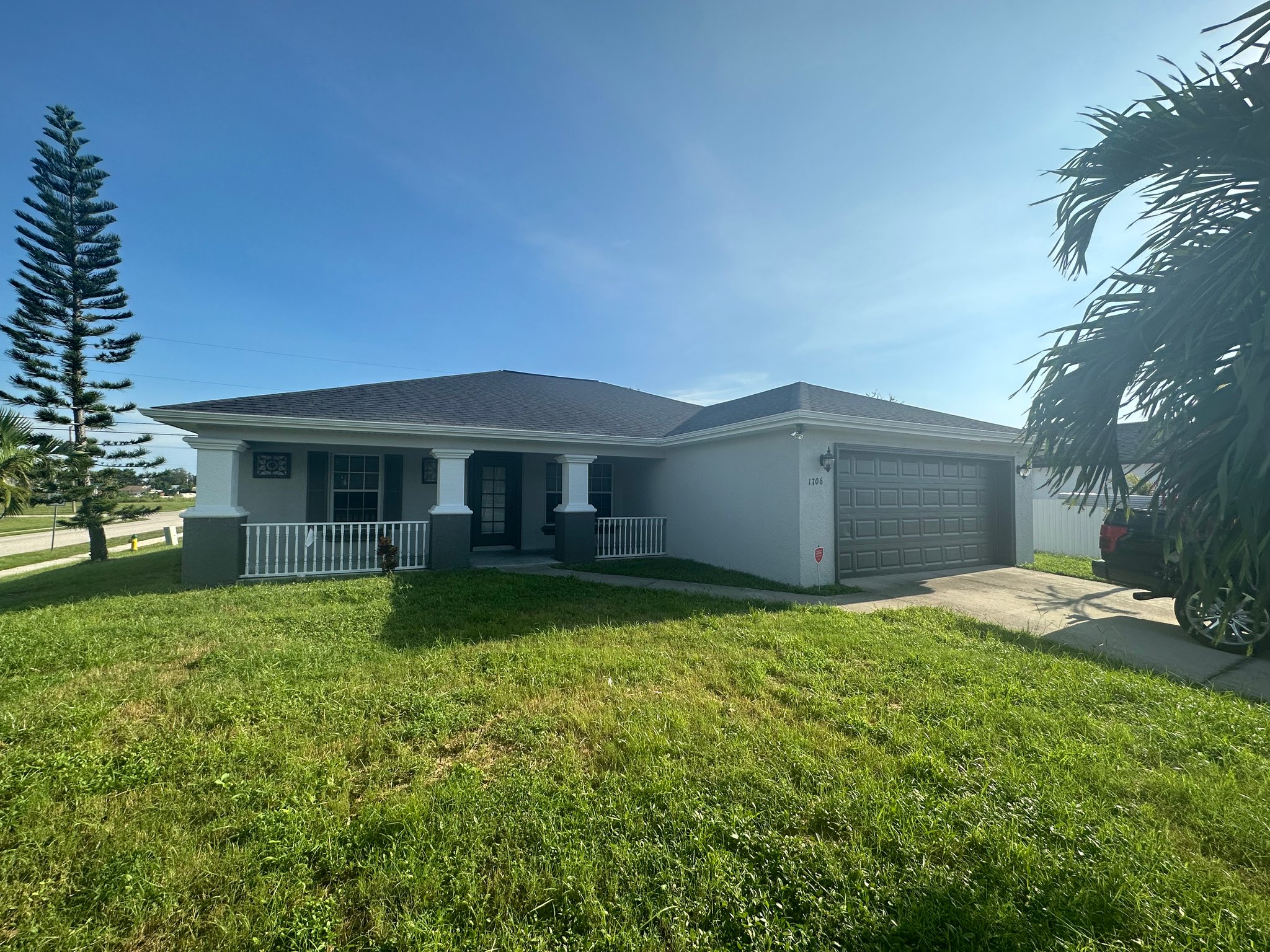 Cape Coral House: 1706 Kismet Pkwy E