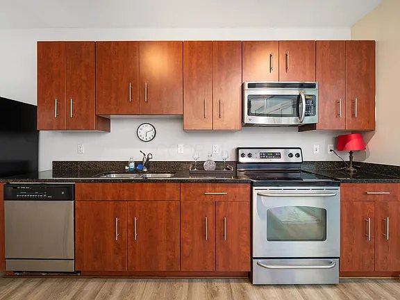 Columbus Apartment: 100 E Gay St Unit 501,