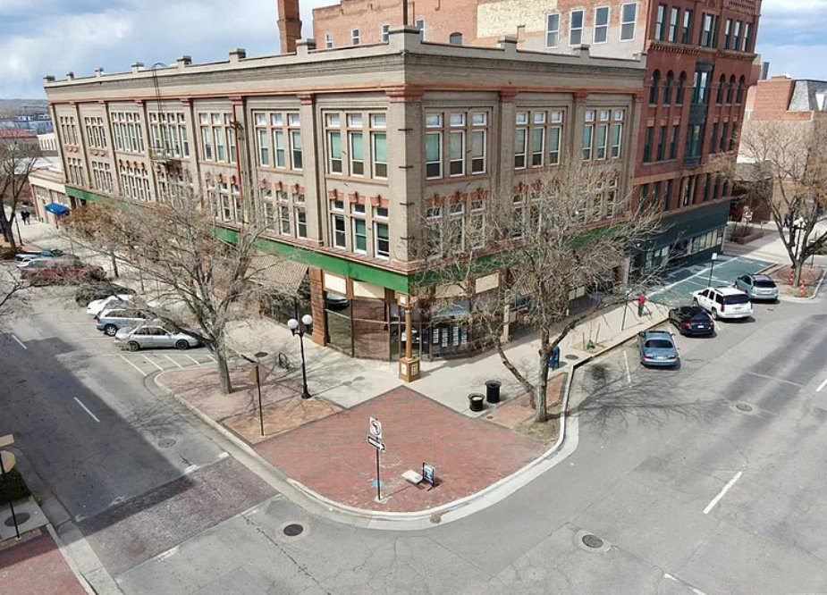 Pueblo Condo: 211 W 2nd St