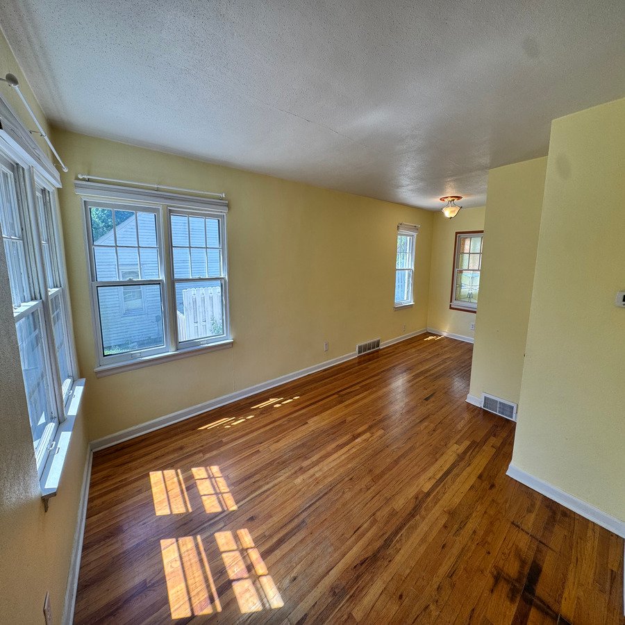 Des Moines House: 618 45th St