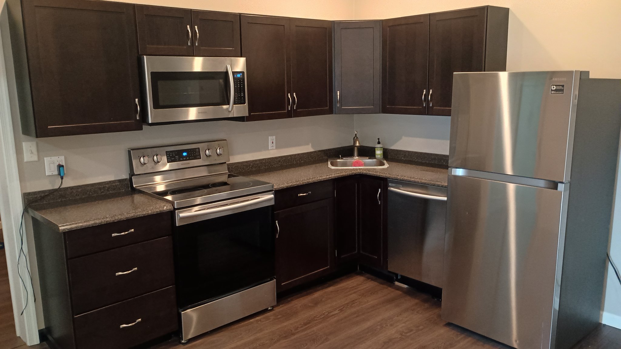 Avoca Apartment: 730 Main St