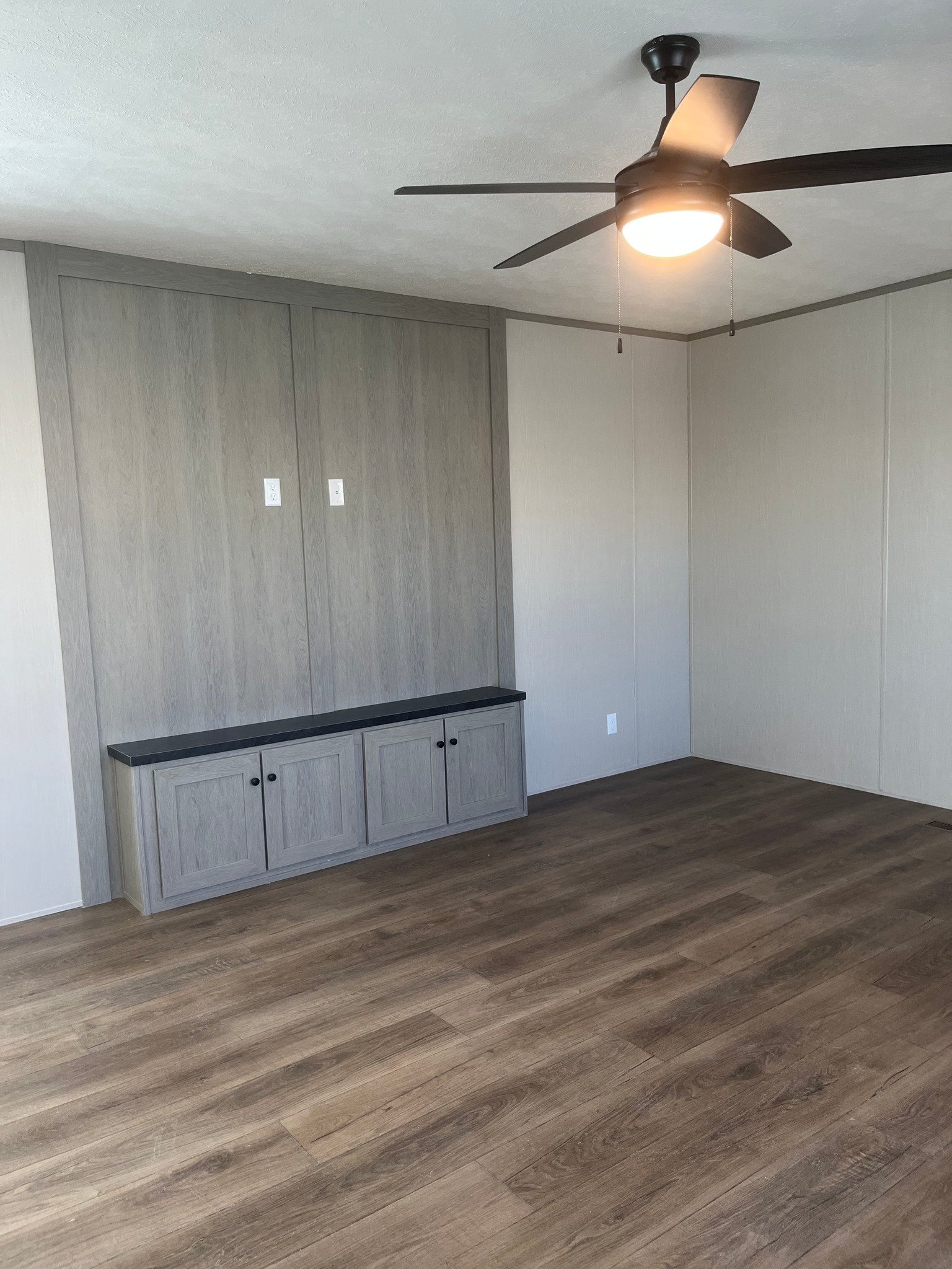 Mineral Wells House: 5507 Racetracklane