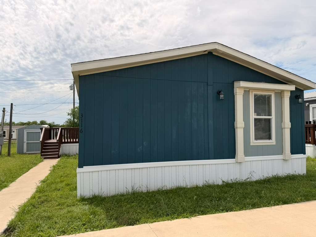 Mineral Wells House: 3116 Airport RD