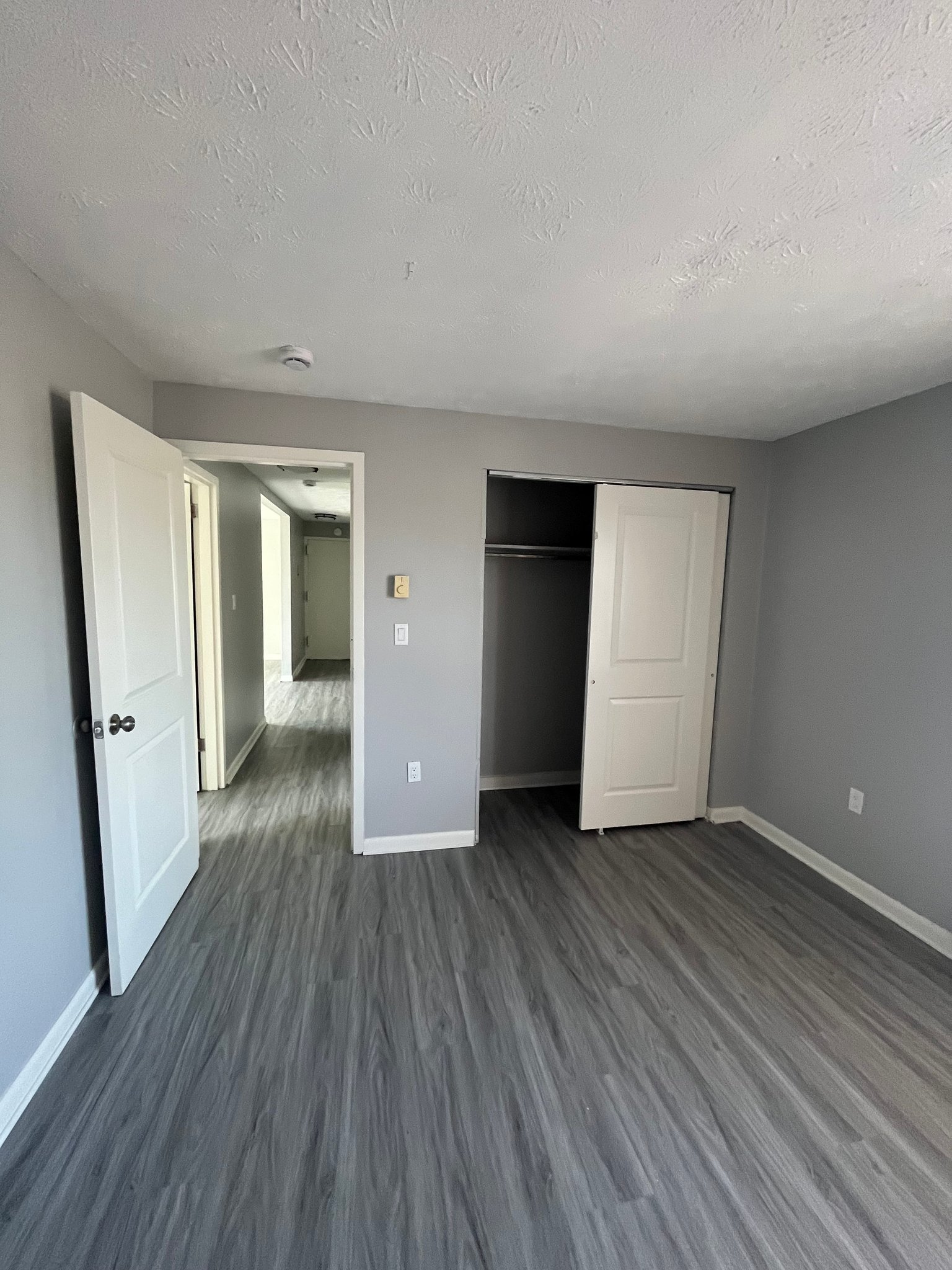 Hartford Apartment: 416 Franklin Ave