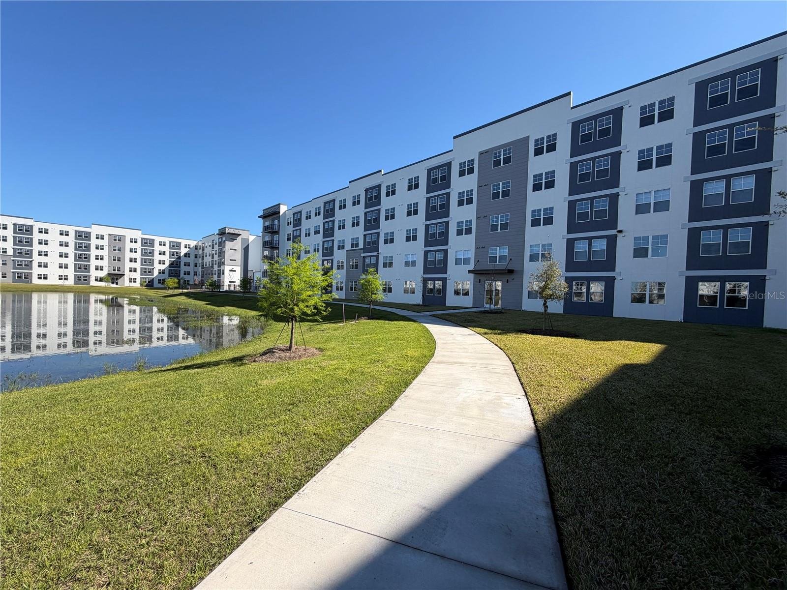 ORLANDO Condo: 5587 MILLENIA BLVD
