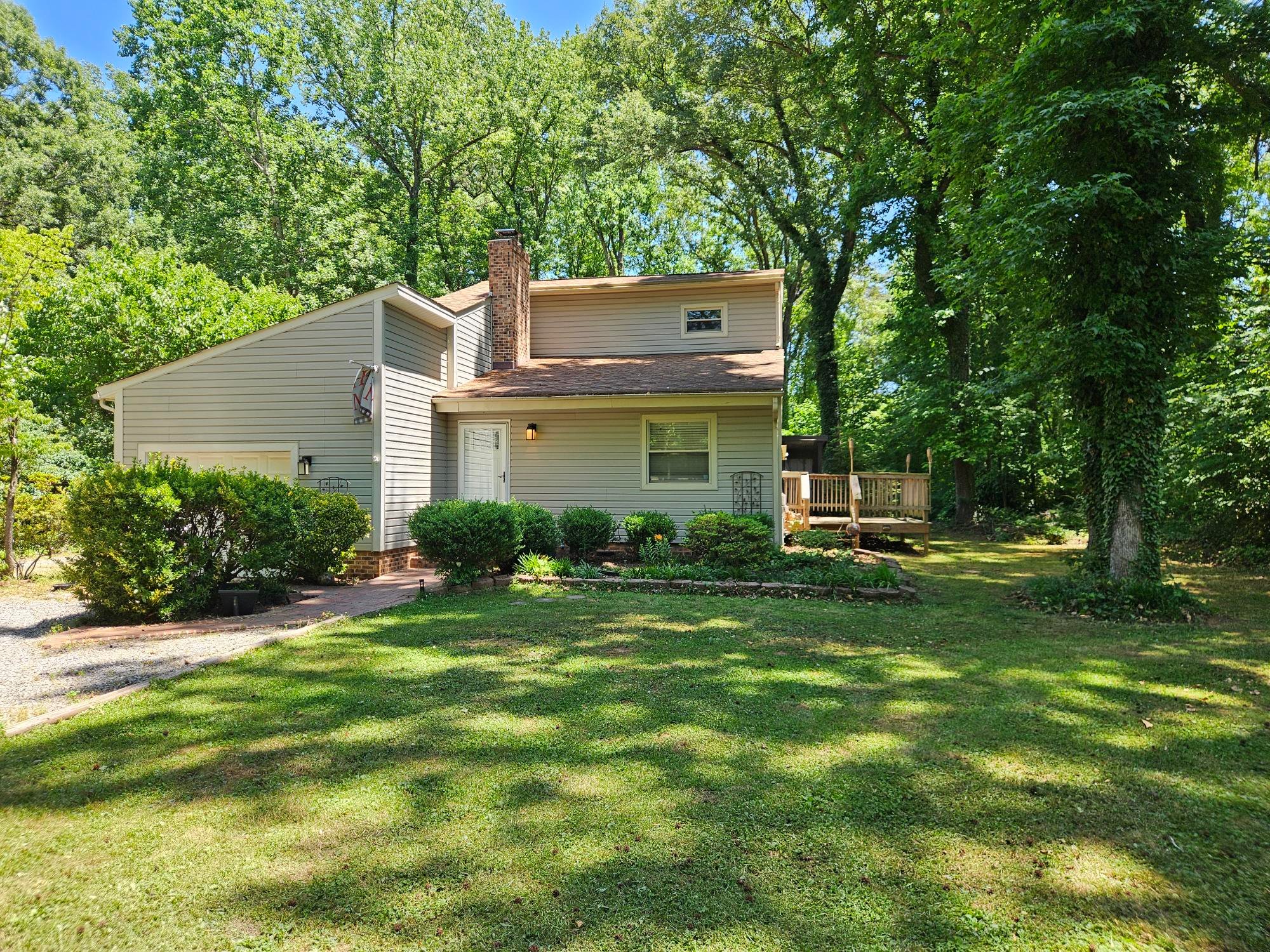 Clover House: 720 Riddle Mill Rd