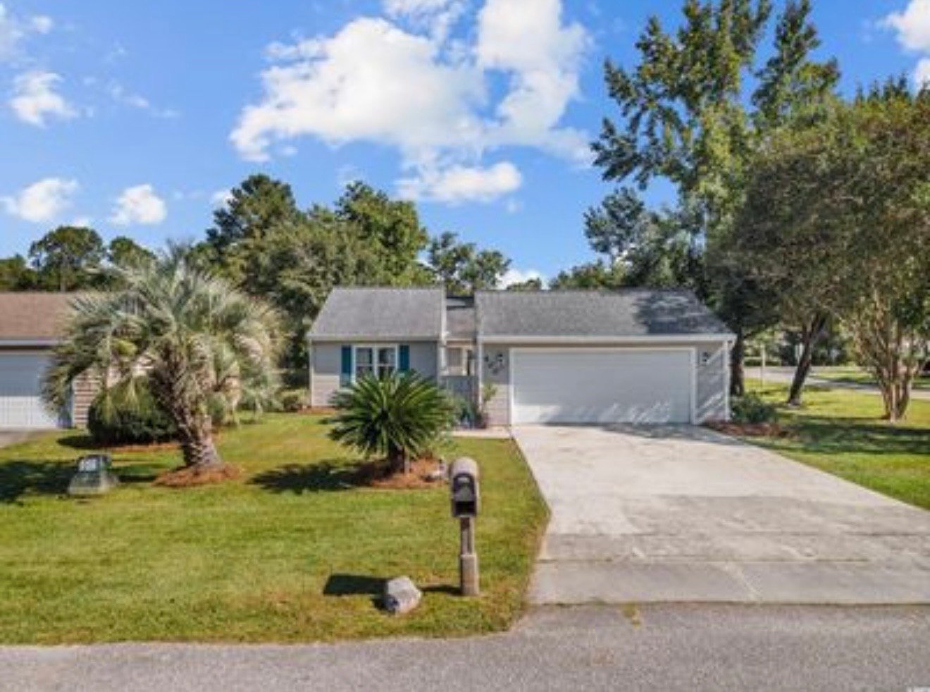 Myrtle Beach House: 400 Killarney Dr
