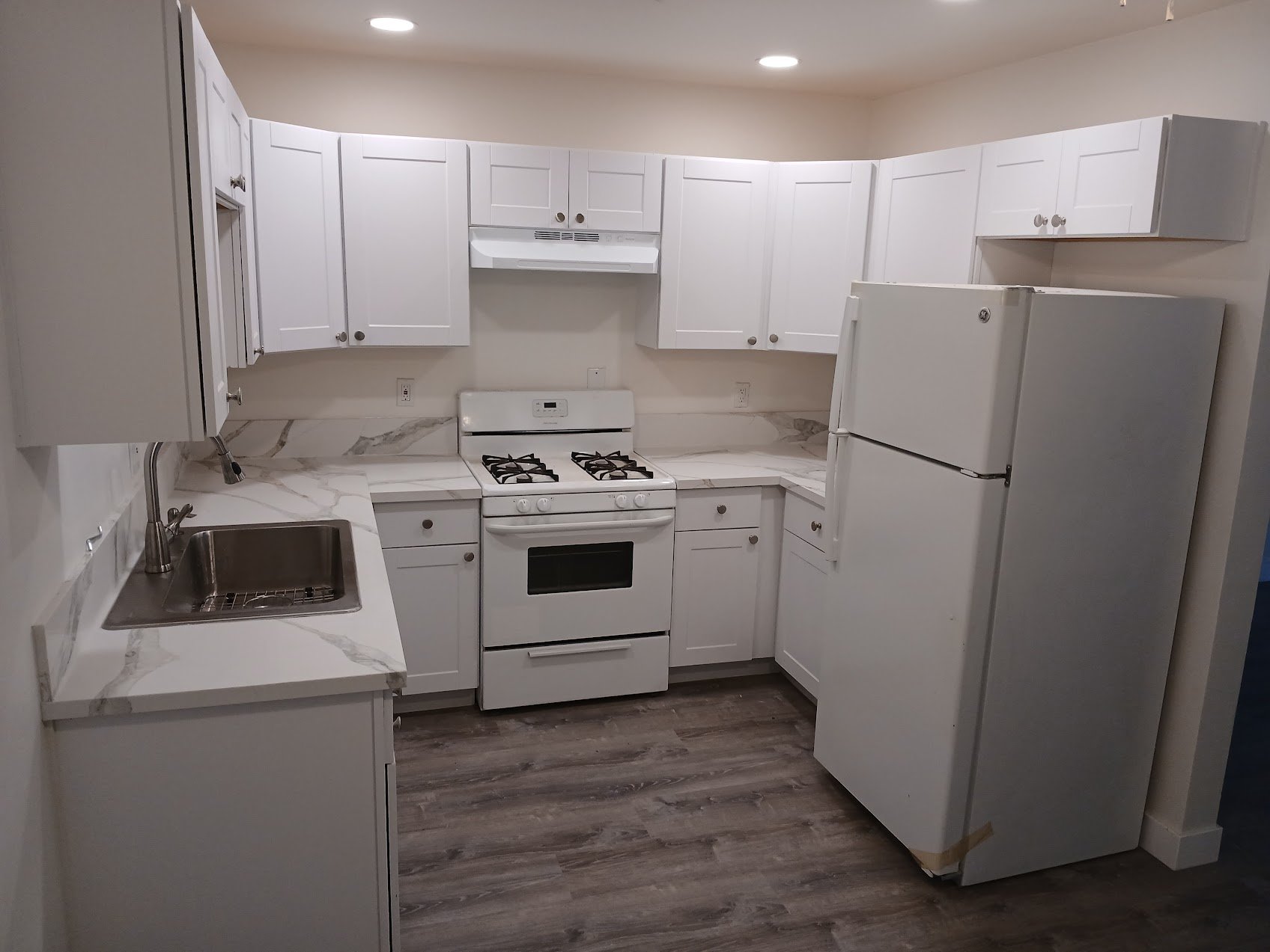 EL CAJON Apartment: 917 E Madison Ave