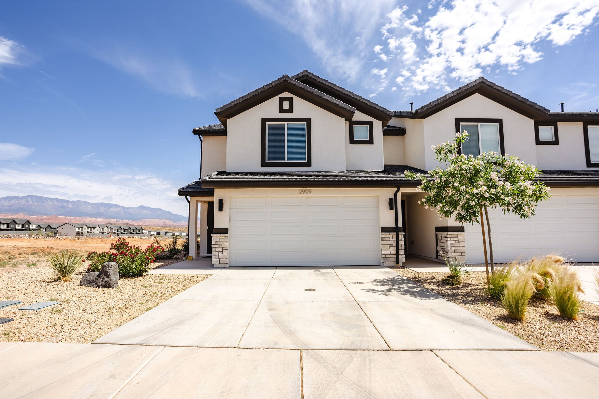Washington Townhome: 2909 E Corral Hollow Dr