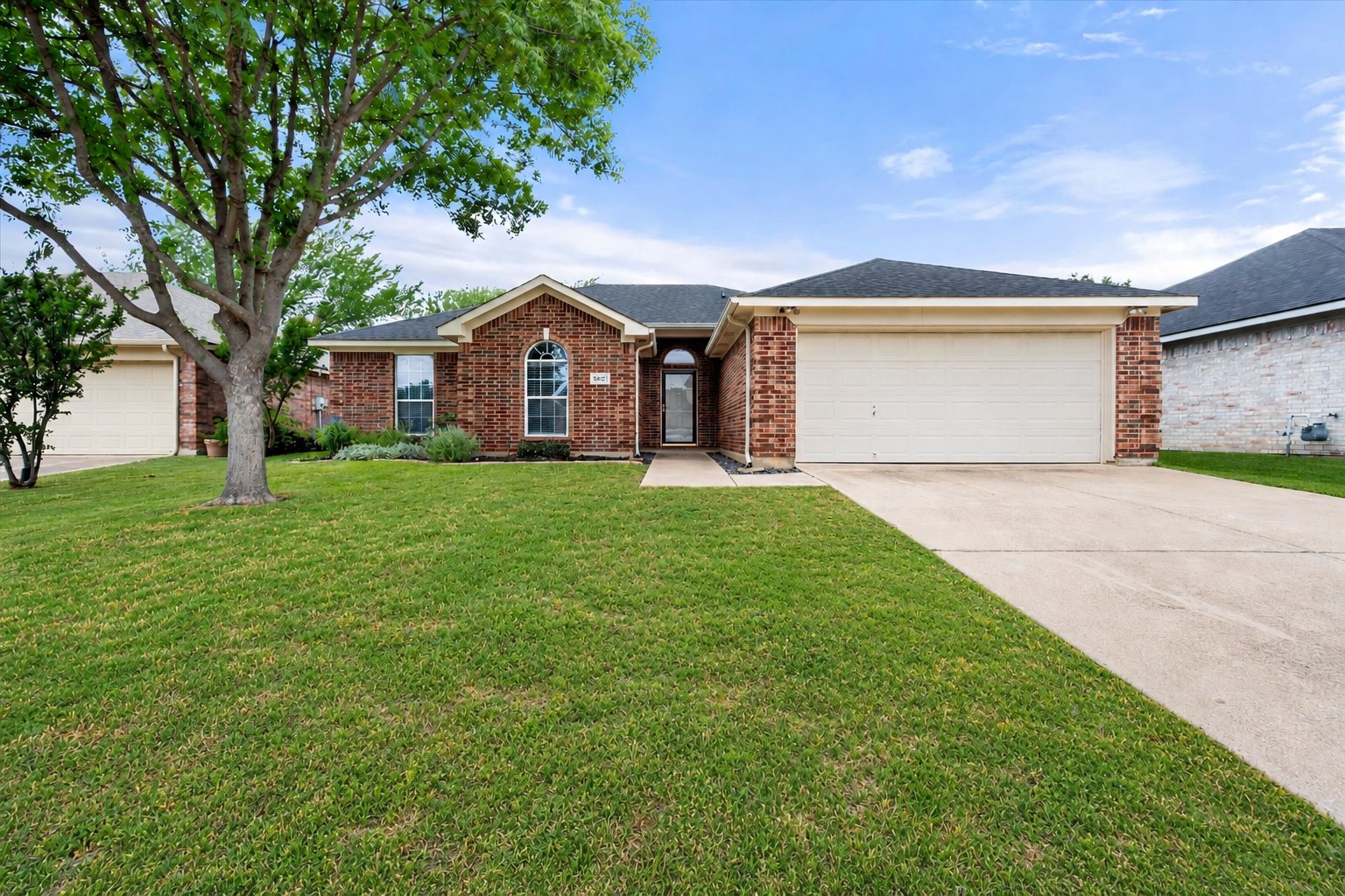 Arlington House: 5021 Bayberry Dr