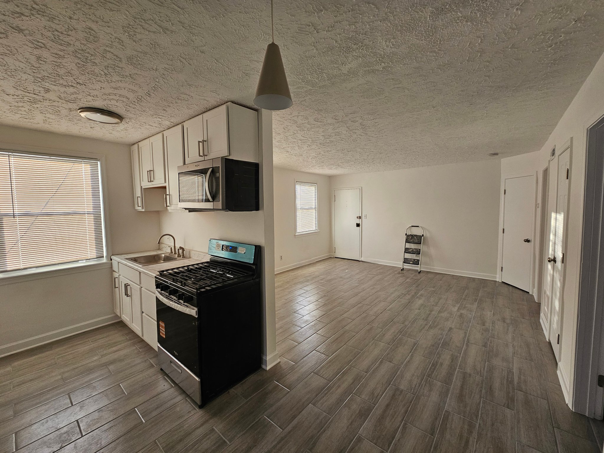 Washington Multiplex: 240 34th St SE