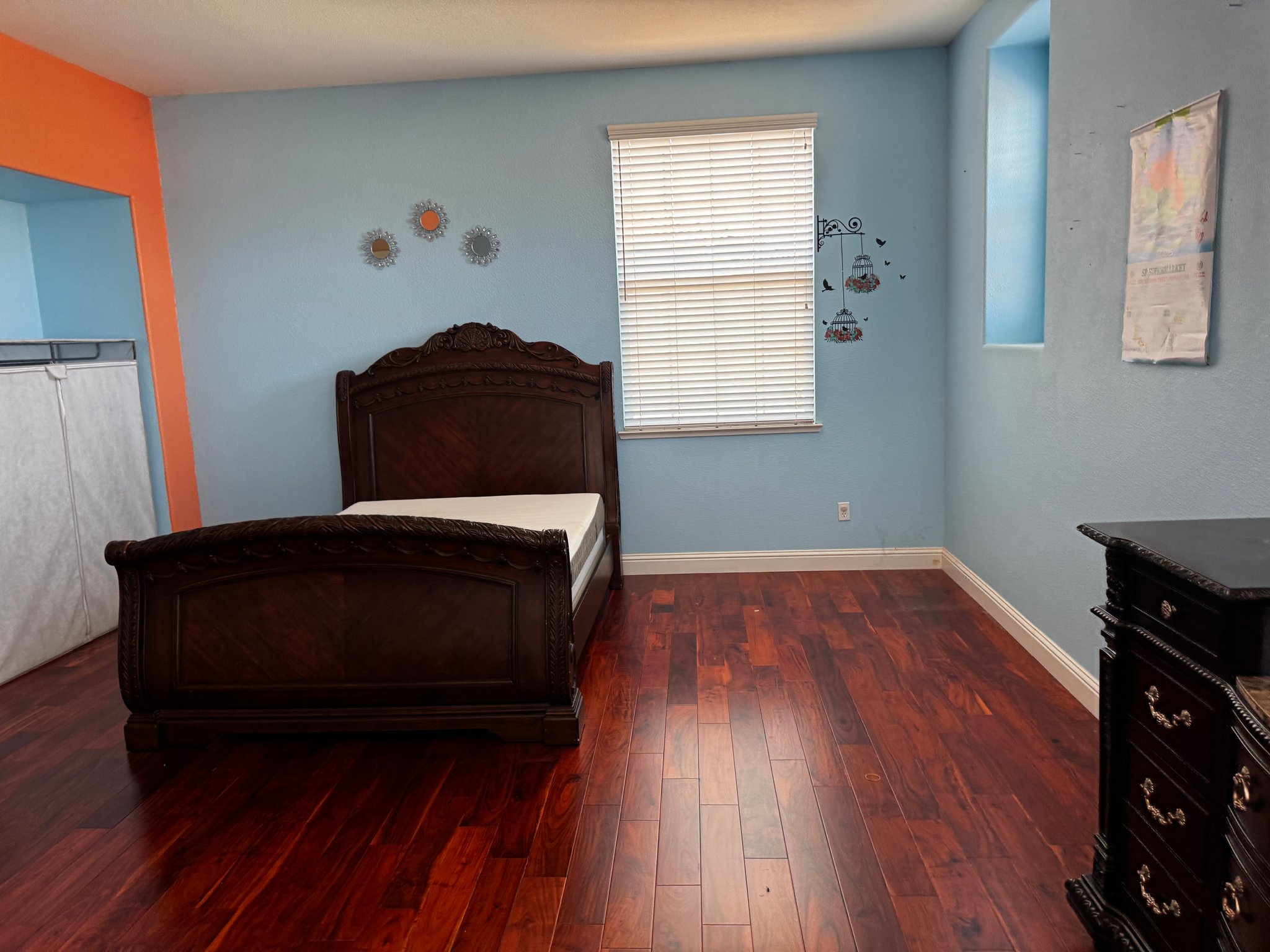 Plumas Lake House: 1198 Fiddleneck St
