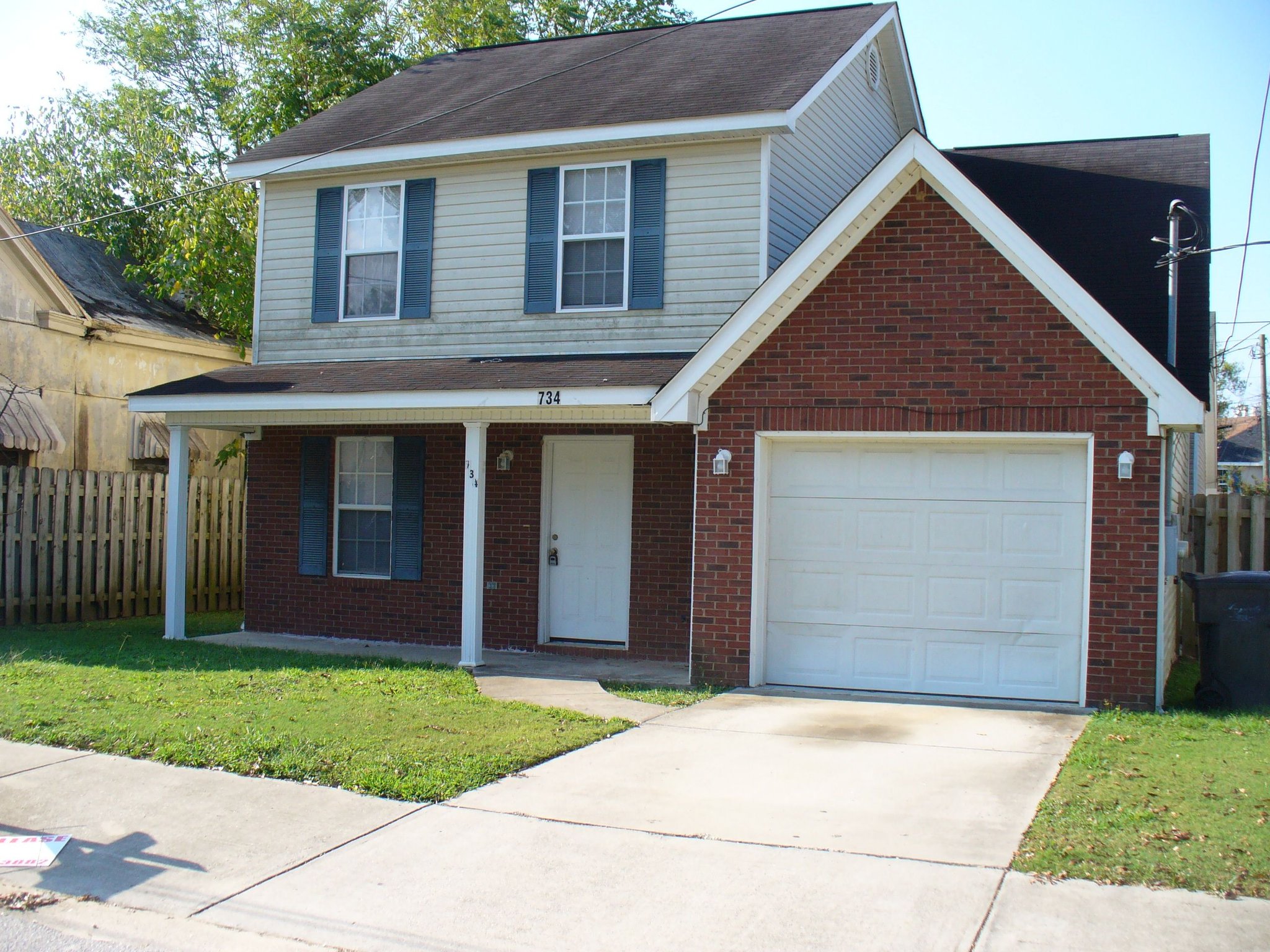 Augusta House: 734 Hopkins Street