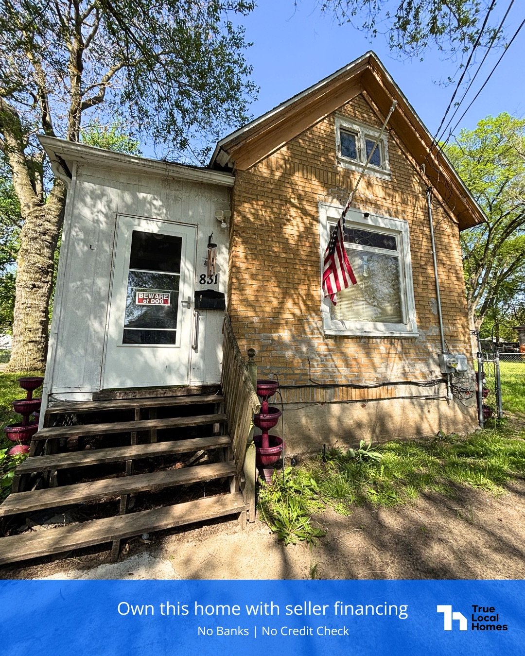 Peoria House: 1831 S Livingston St