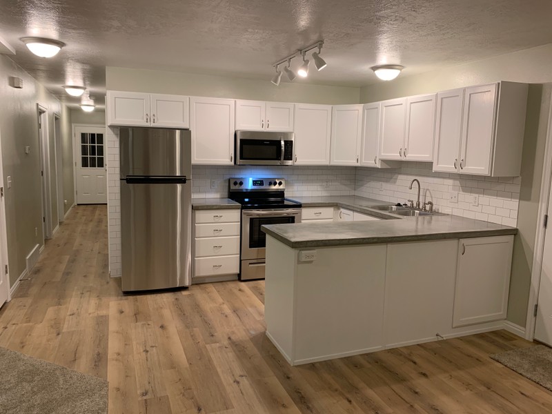 Lehi Apartment: 387 N 900 E