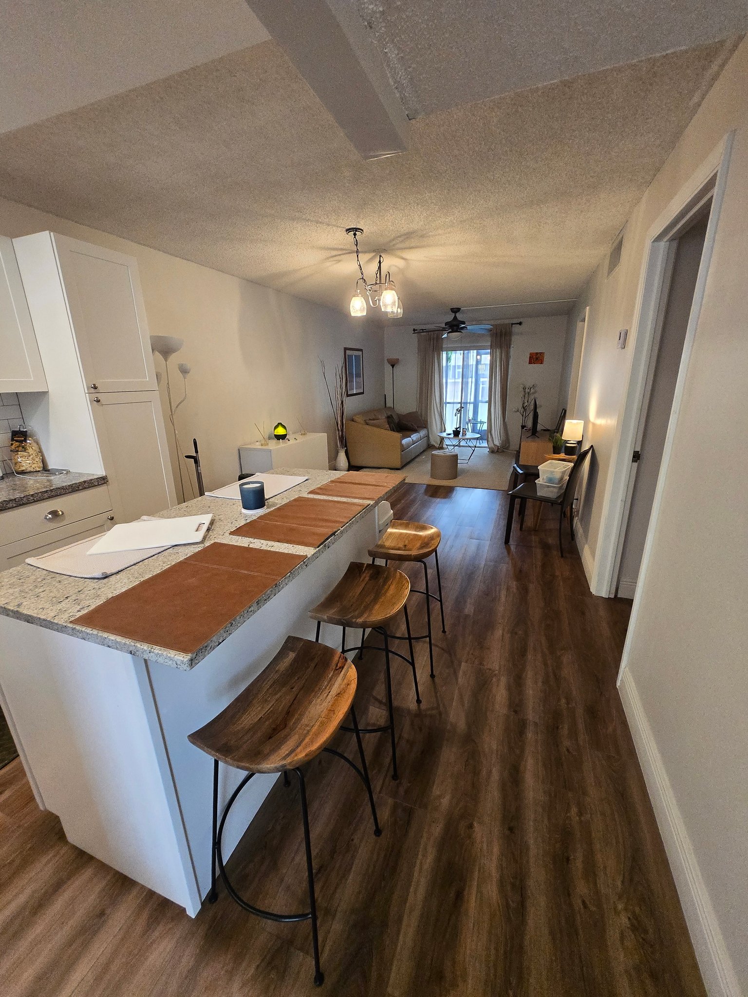 Davie Condo: 7420 Stirling Road