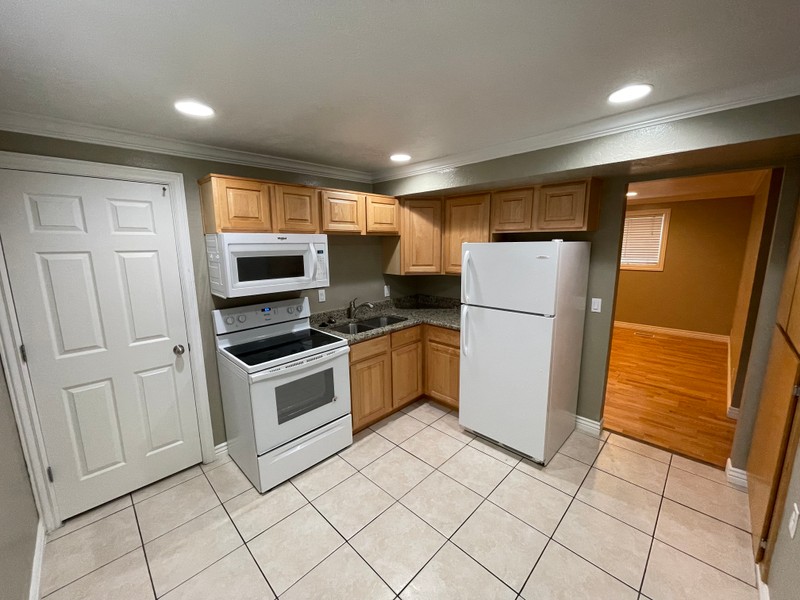 Salt Lake City Apartment: 1122 S Lake St