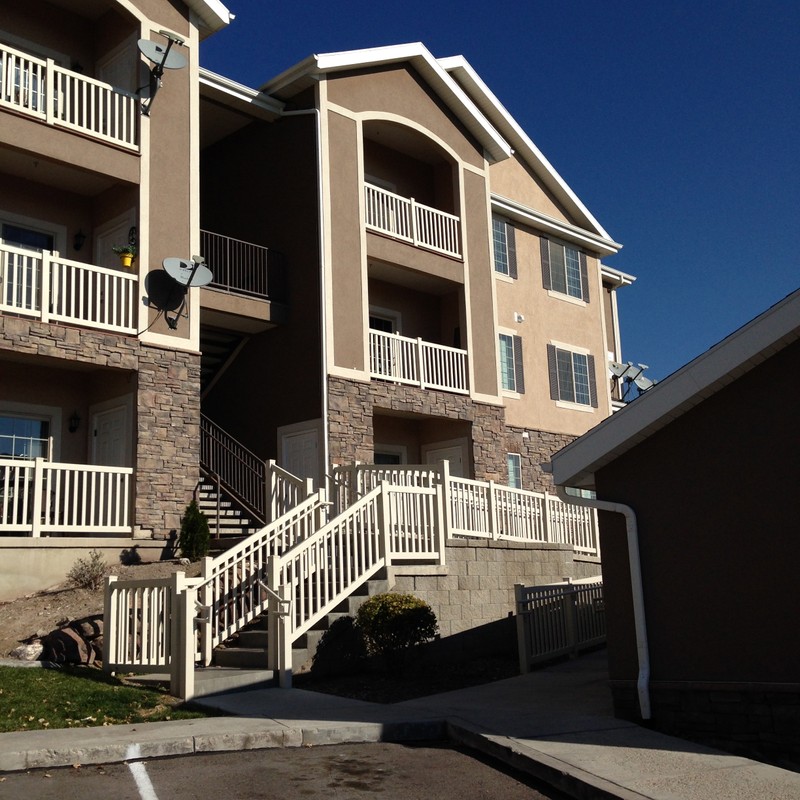 Saratoga Springs Condo: 179 W Springview Dr
