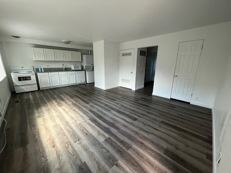 Salt Lake City Apartment: 860 E 500 S